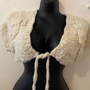 Sold Y2K Cropped Knitted Ivory Sweater